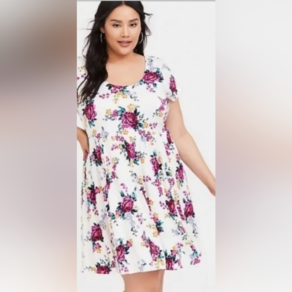Torrid Floral Challis Skater Dress Lined White and Burgandy 1x